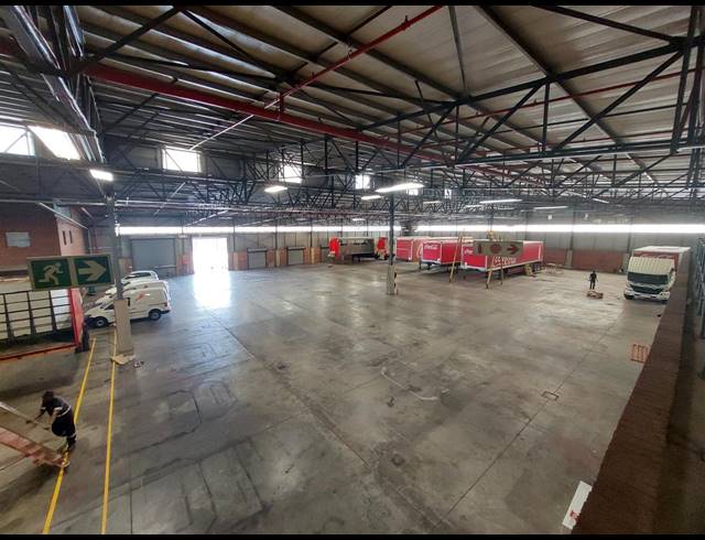 5,021M² WAREHOUSE TO LET IN RANDJESPARK